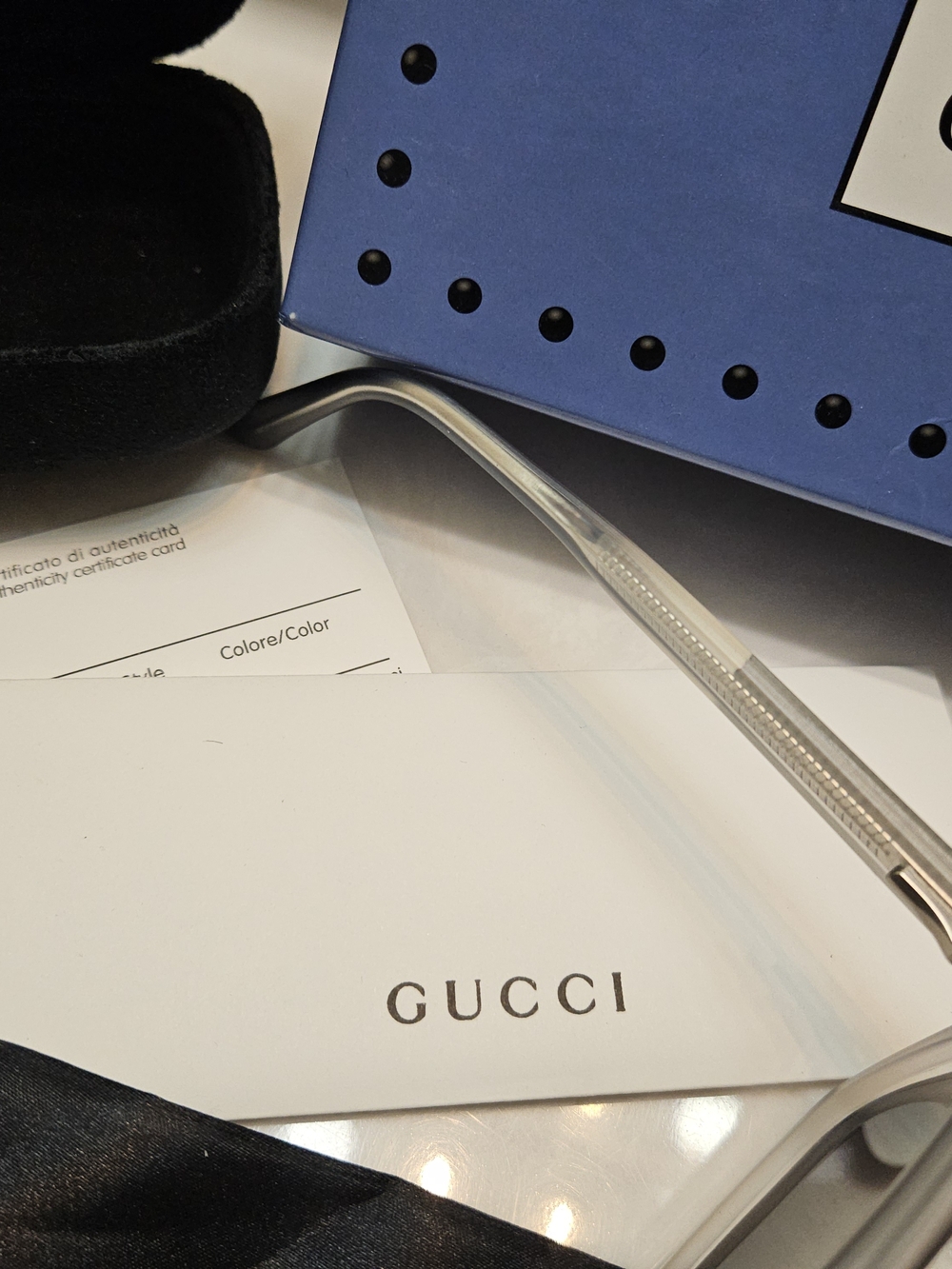 Gucci Unisex Polarized Sunglasses in Frosted Gray - Picture 4 of 8